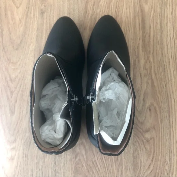 NIB $198 Madewell The Western Black Leather Bootie in size 7.5! - Picture 11 of 15